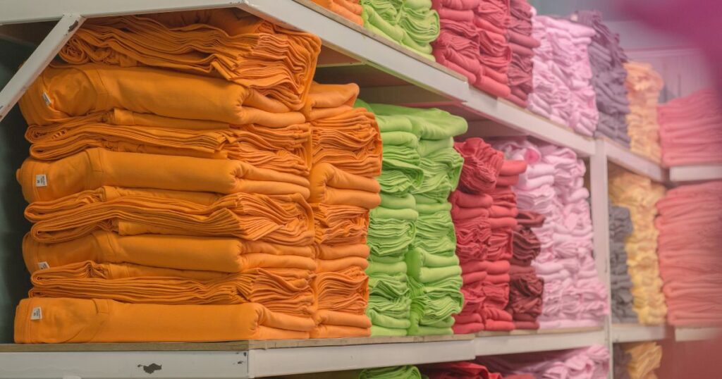 gestão de loja de roupas seguro